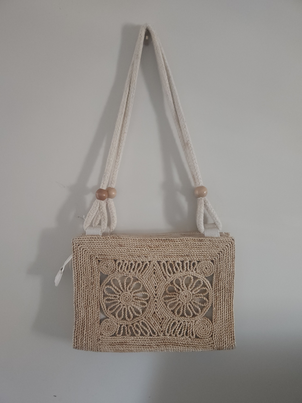 Handwoven Natural Raffia Crossbody Bag with Floral Macramé